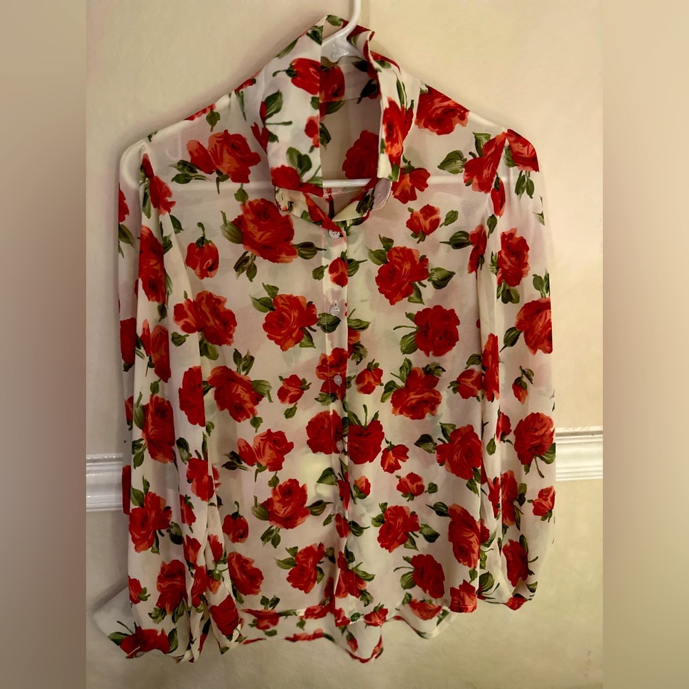 Rose print balloon sleeve blouse with buttons